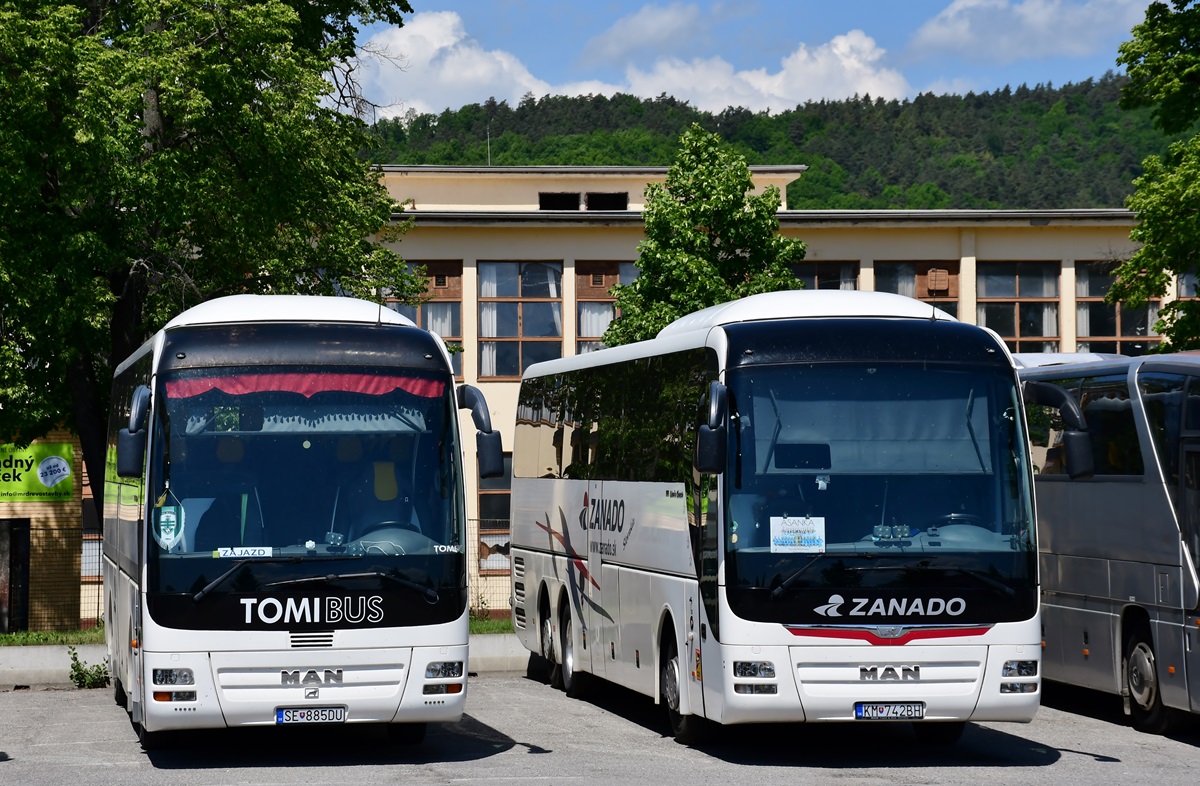 Senica, MAN R07 Lion's Coach RHC4*4 # SE-885DU; Kysucké Nové Mesto, MAN R09 Lion's Coach C RHC444 # KM-742BH