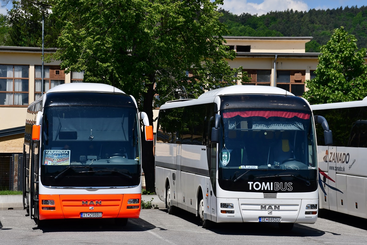 Humenné, MAN R07 Lion's Coach RHC4*4 # VT-298BU; Senica, MAN R07 Lion's Coach RHC4*4 # SE-885DU