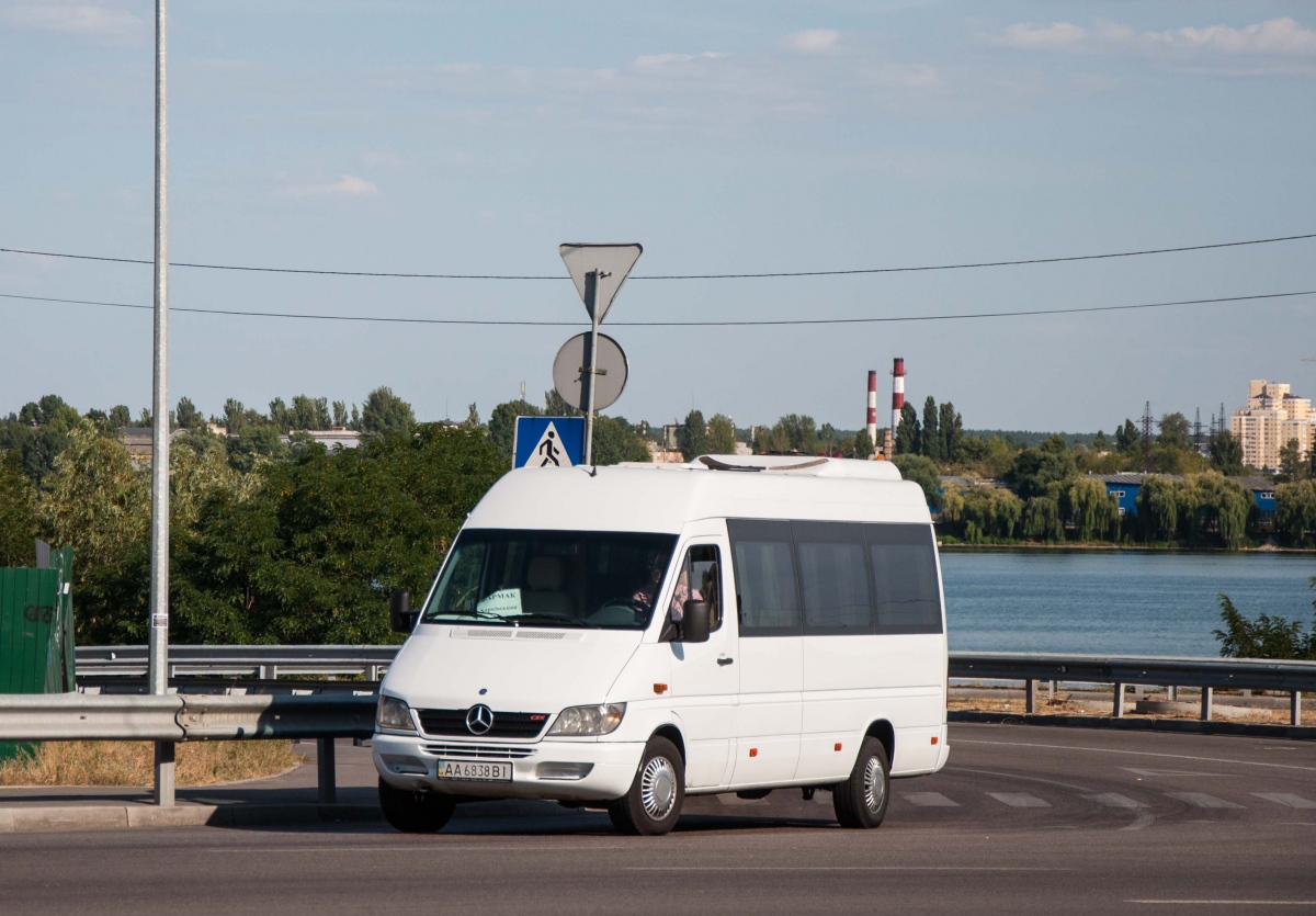 Kyiv, Mercedes-Benz Sprinter 313CDI # АА 6838 ВІ