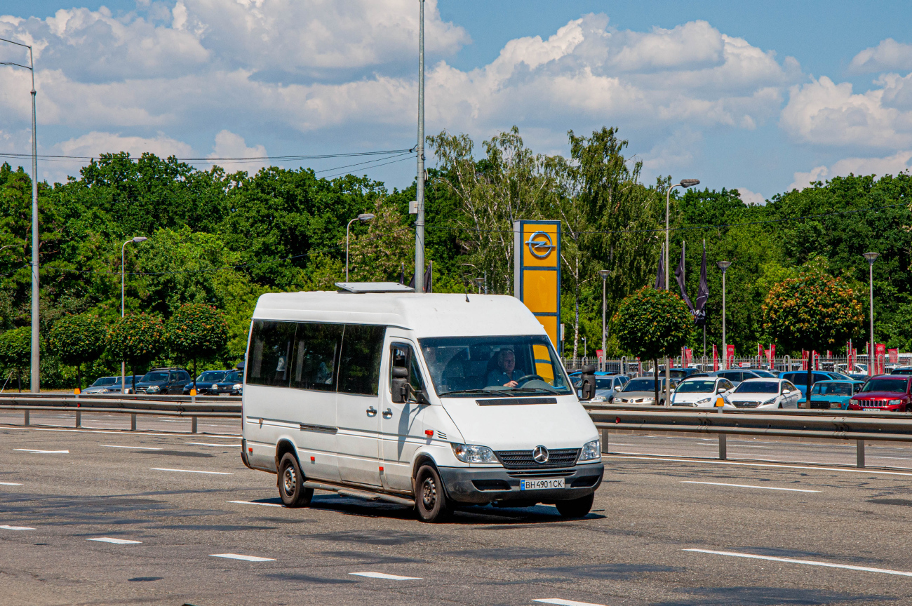 Kyiv, Mercedes-Benz Sprinter 316CDI # ВН 4901 СК