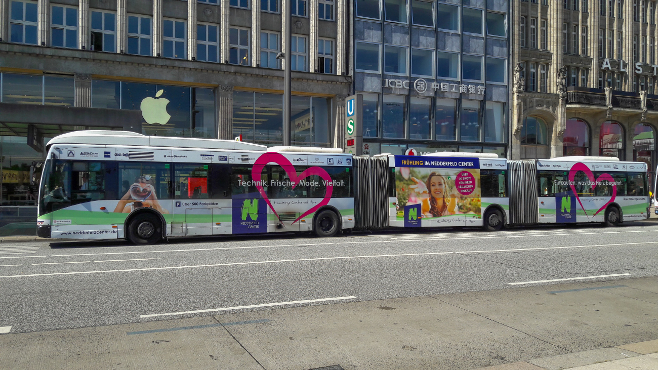 Hamburg, Van Hool New AGG300 # 8711