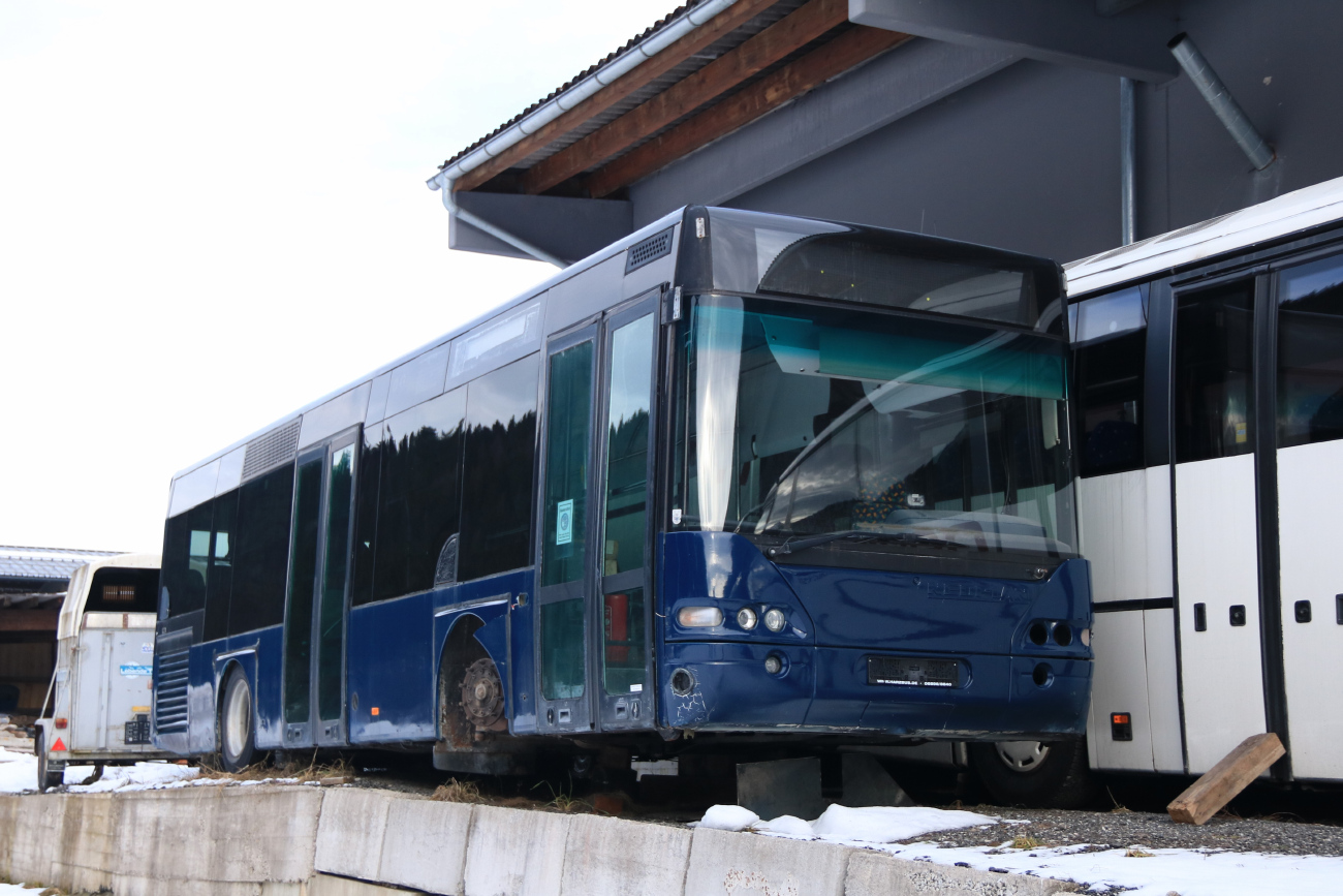 St. Johann im Pongau, Neoplan N4411 Centroliner # JO-649 GR