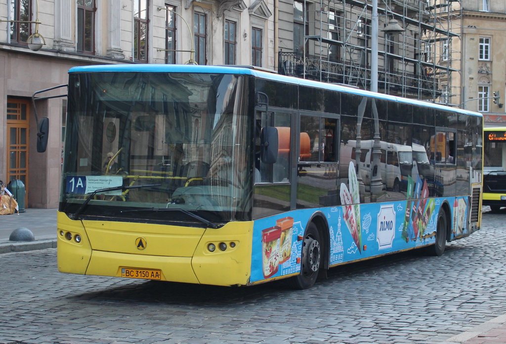 Lviv, LAZ A191 InterLAZ 13.5LE # ВС 3150 АА