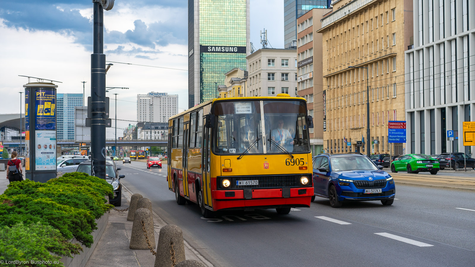Warsaw, Ikarus 260.73A # 6905