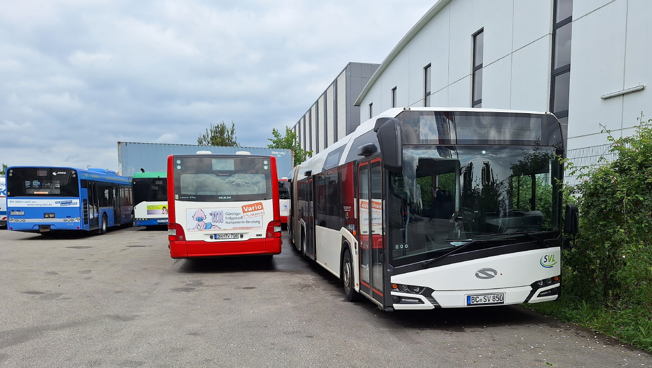 Munich, Solaris Urbino III 12 # 4910; Dachau, MAN A21 Lion's City NL283 # DAH-V 708; Biberach an der Riß, Solaris Urbino IV 18 # BC-SV 850