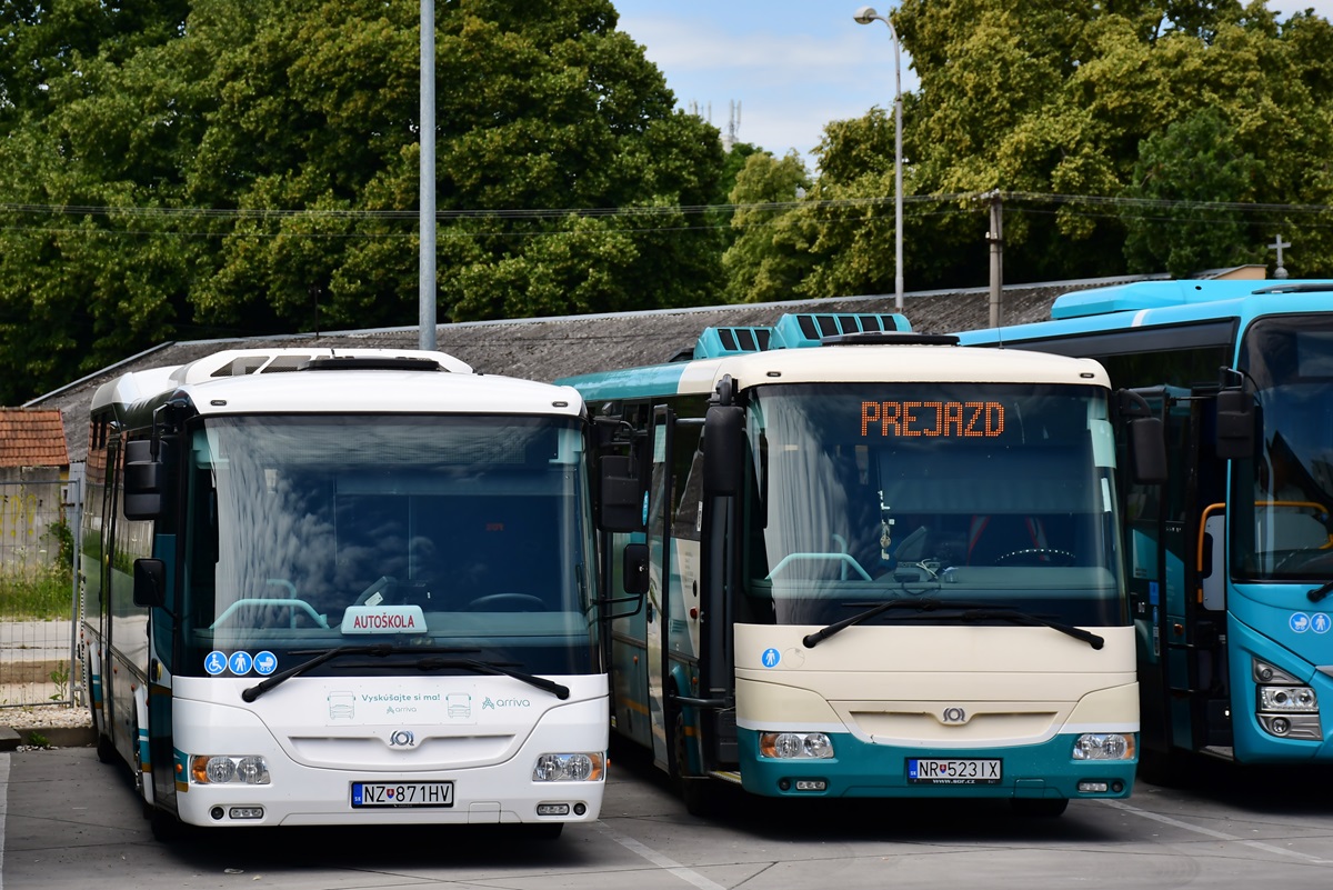 Nové Zámky, SOR CN 12.3 # NZ-871HV; Nitra, SOR C 10.5 # NR-523IX