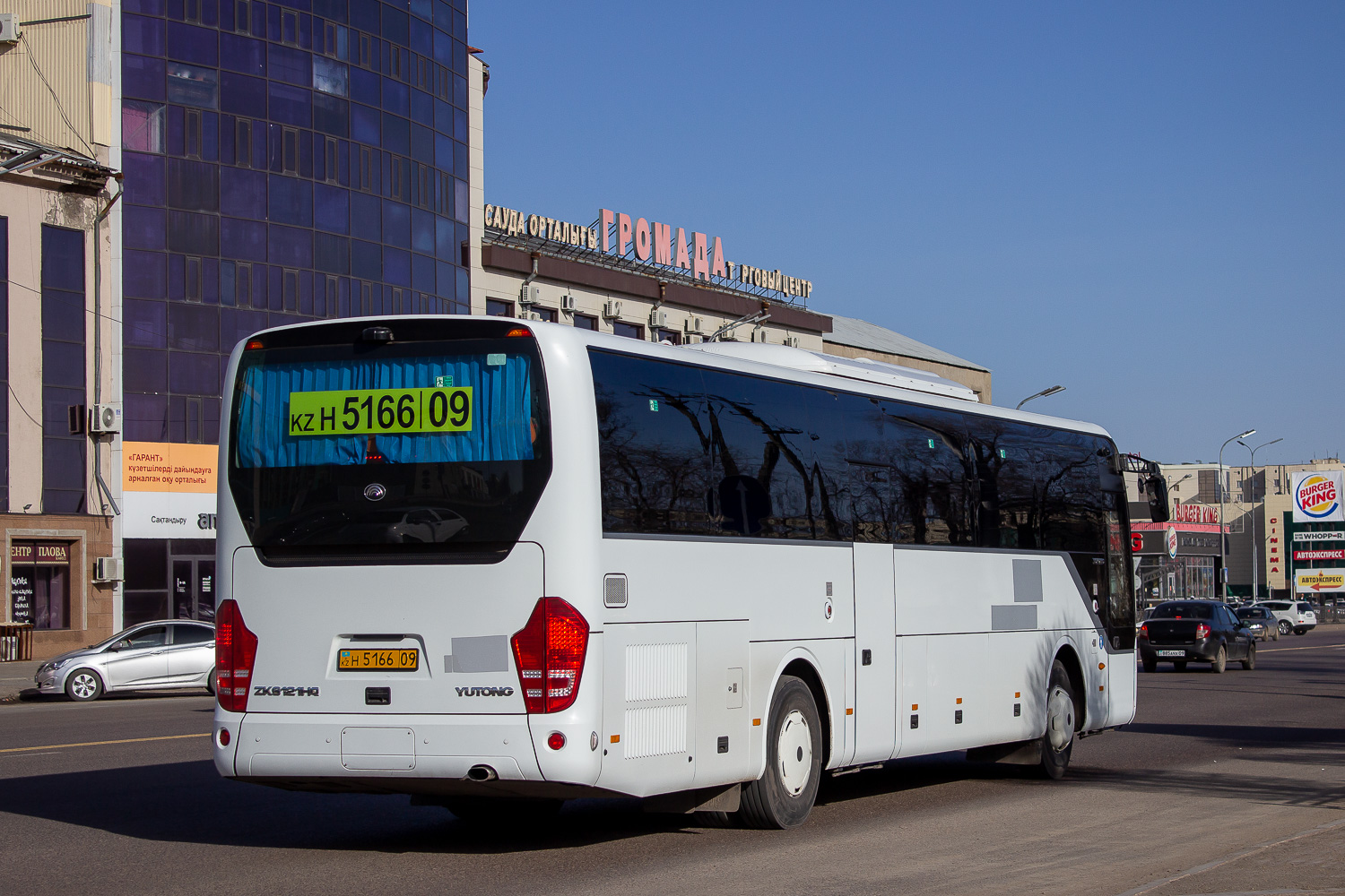 Karaganda, Yutong ZK6121HQ (EC12) # H 5166 09
