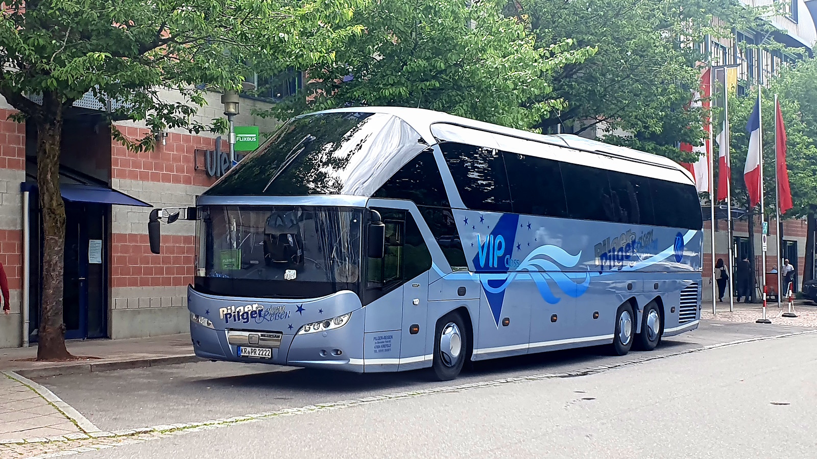 Krefeld, Neoplan P12 N5218/3SHDL Starliner # KR-PR 2222