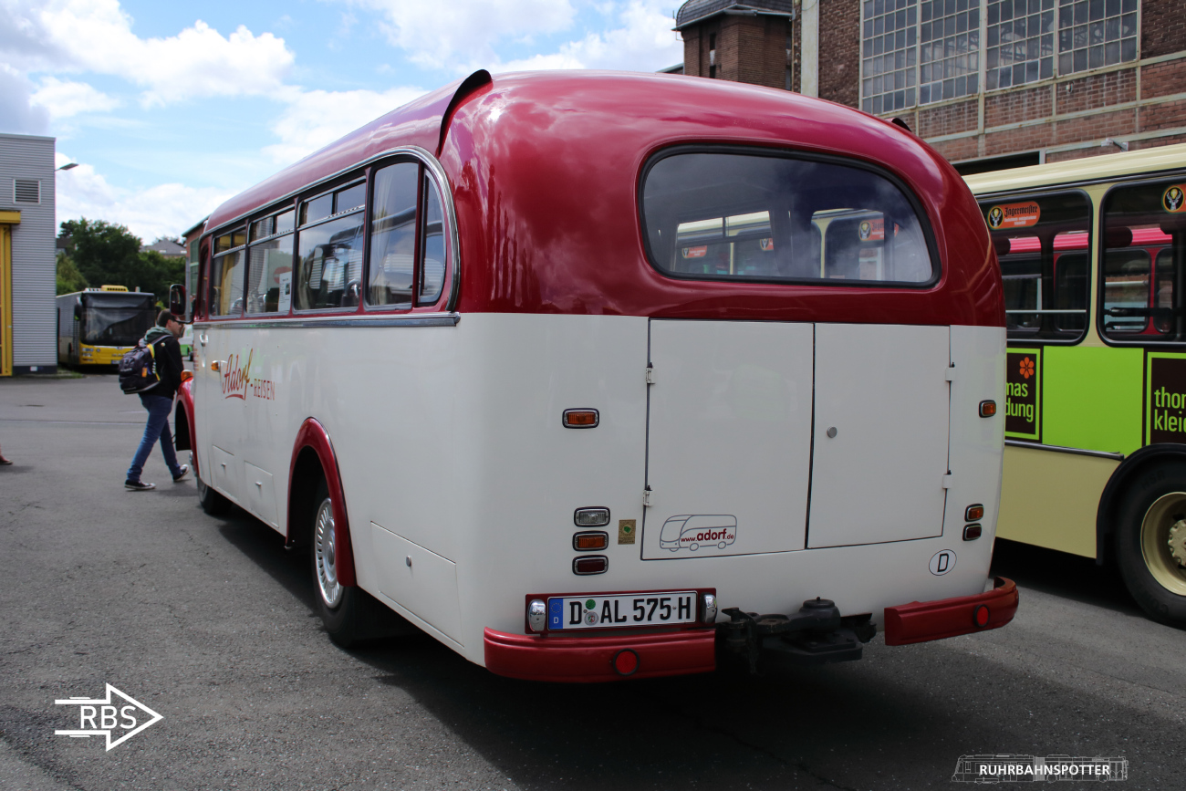 Düsseldorf, Mercedes-Benz O3500 # D-AL 575 H