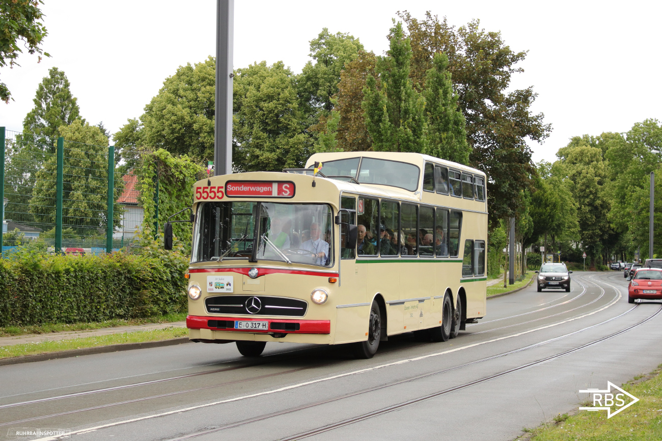 Essen, Ludewig Anderthalbdecker (Mercedes-Benz) # 3902