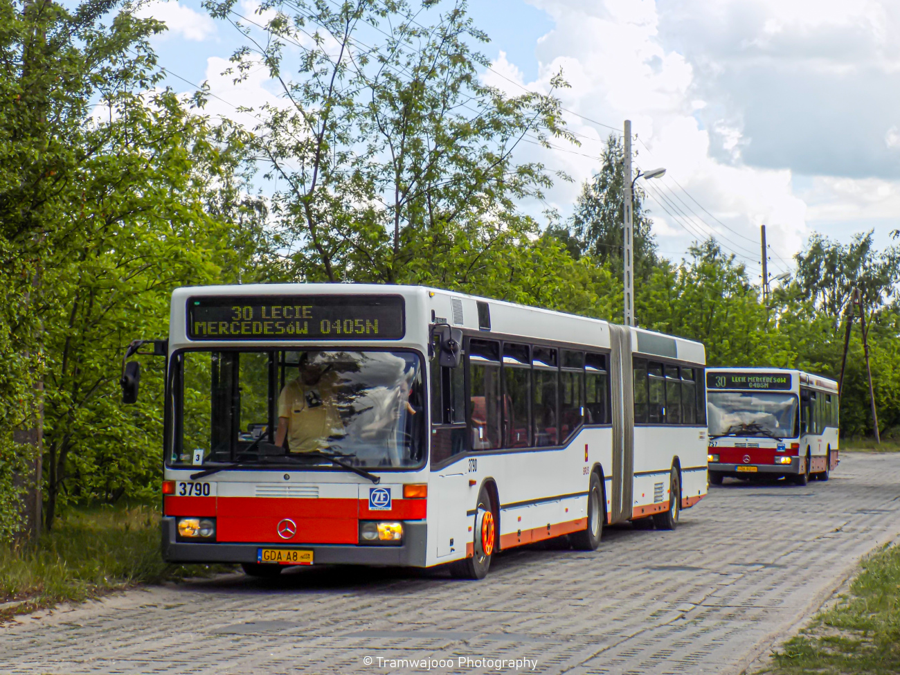 Łódź, Mercedes-Benz O405GN2 # 3790