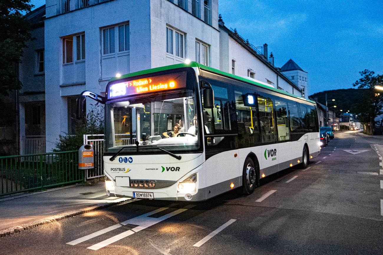 Mödling, IVECO Crossway LE 12M # 16974