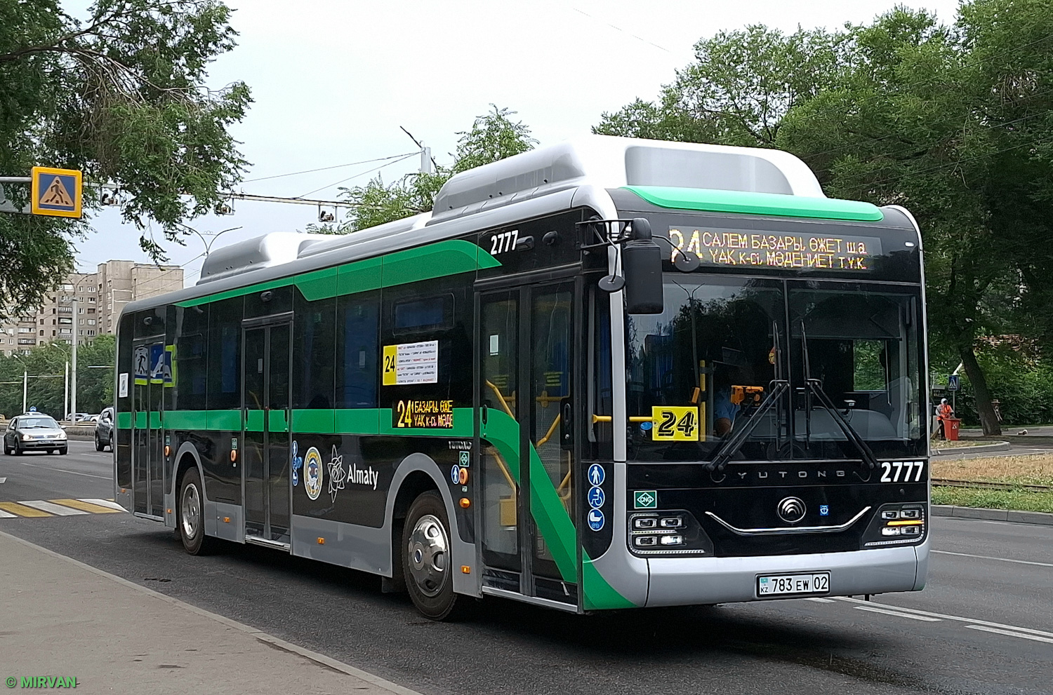 Almaty, Yutong ZK6126HG (CNG) # 2777