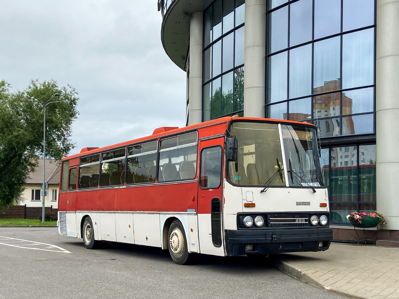 Minsk, Ikarus 256.75 # 6ЕА Т 9738