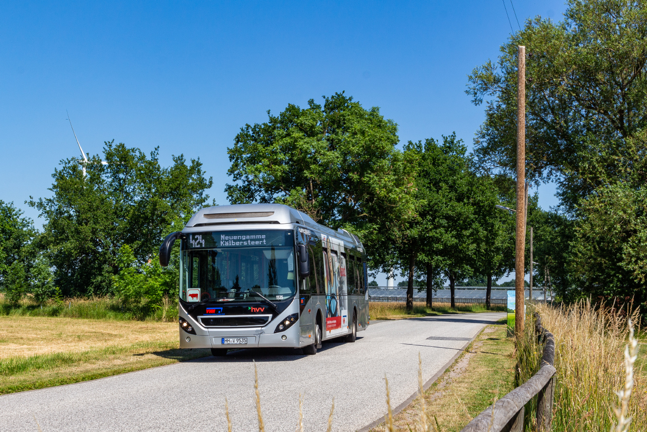 Hamburg, Volvo 7900 Hybrid # 1535