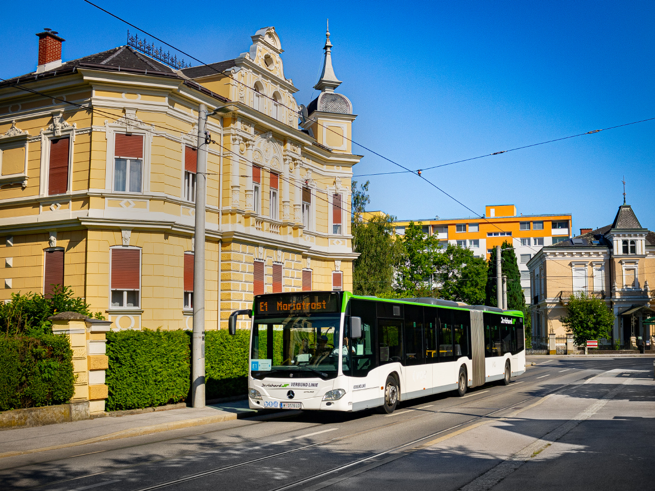 Graz, Mercedes-Benz Citaro C2 G # 1701