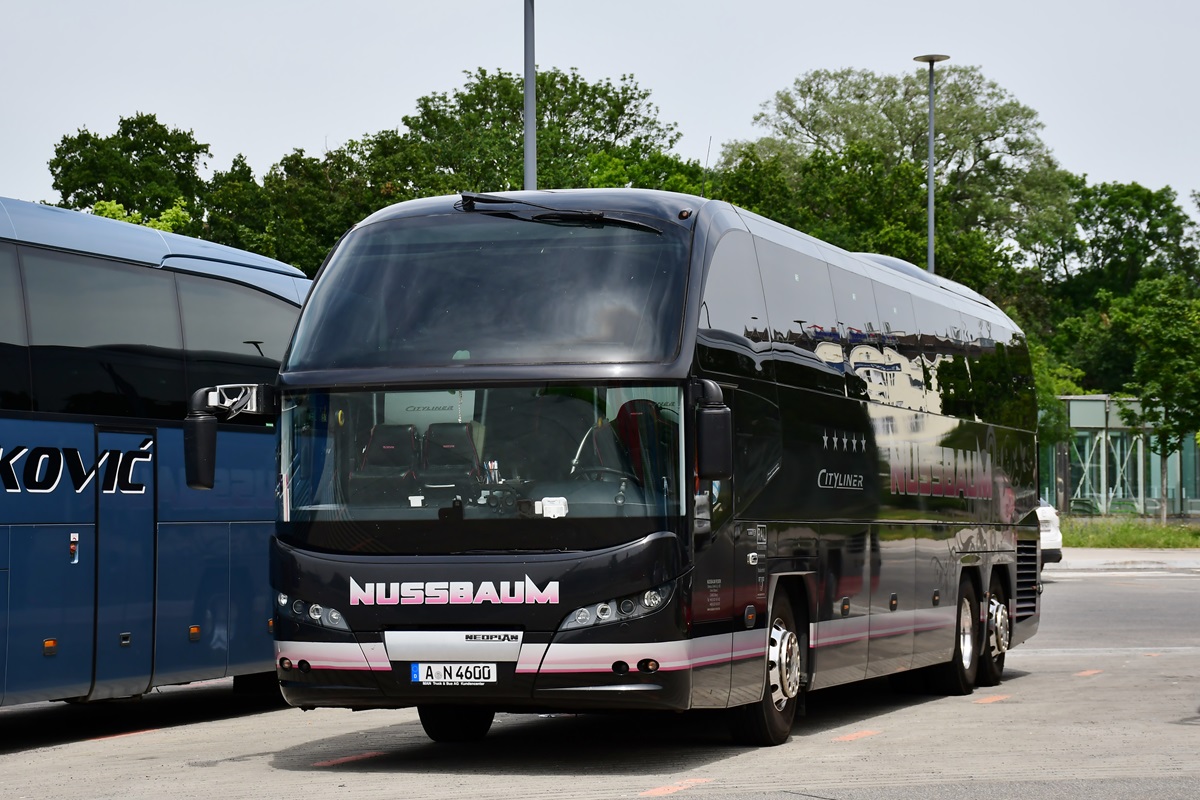 Augsburg, Neoplan P15 N1217HDC Cityliner # A-N 4600