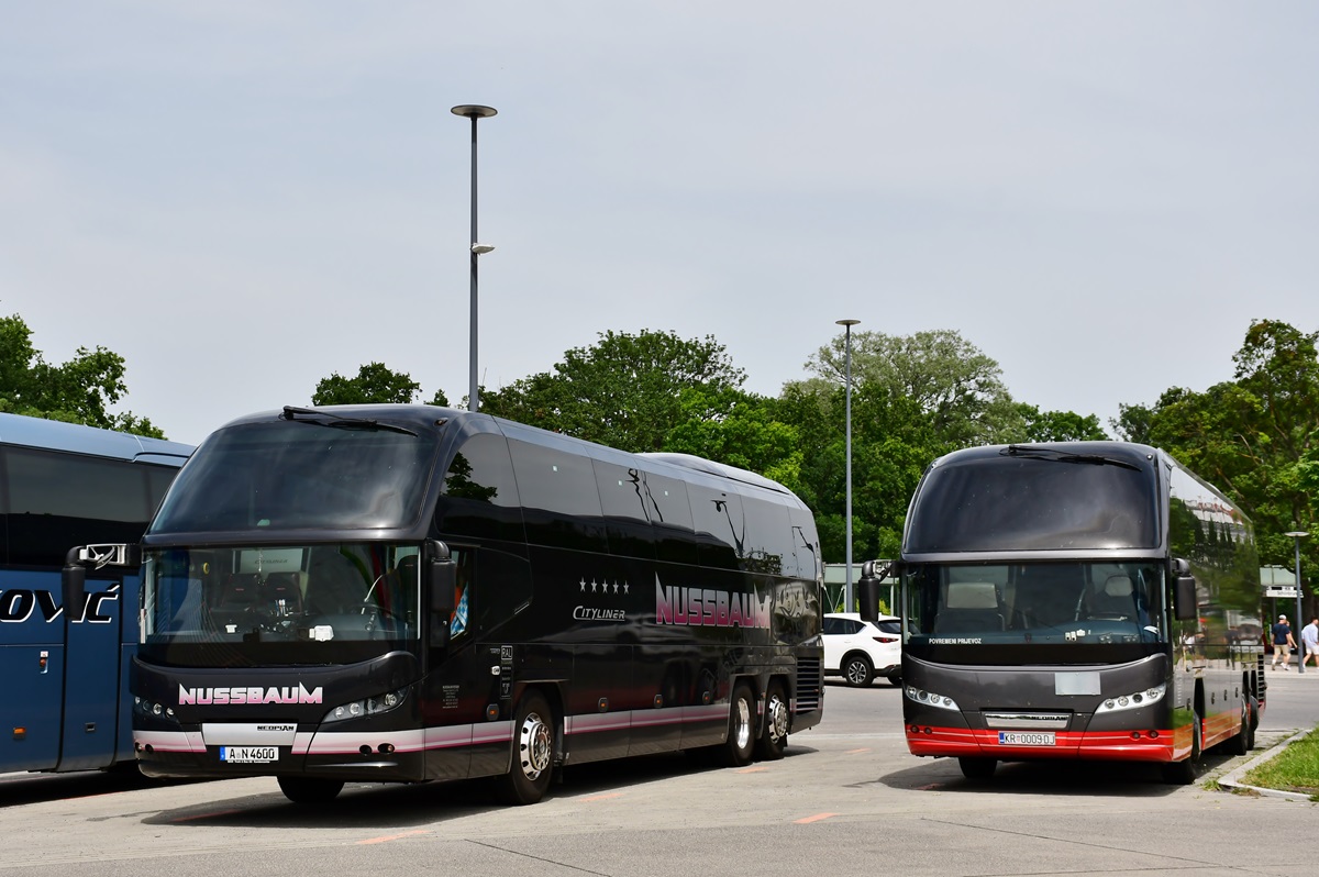 Augsburg, Neoplan P15 N1217HDC Cityliner # A-N 4600; Krapina, Neoplan P16 N1218HDL Cityliner # KR 0009-DJ