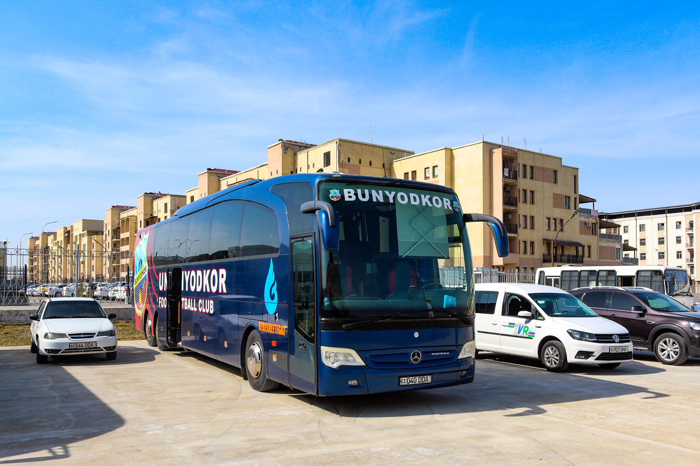 Tashkent, Mercedes-Benz Travego II 17RHD L # 01 040 DDA; Buses of sport clubs and national teams
