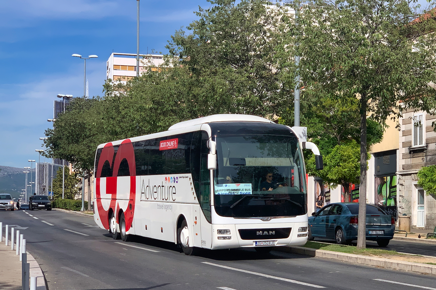Zagreb, MAN R08 Lion's Top Coach # ZG 2524-JE