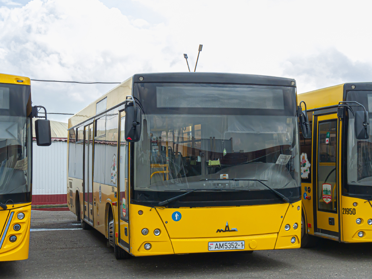 Baranovichi, MAZ-226.086 # 21930