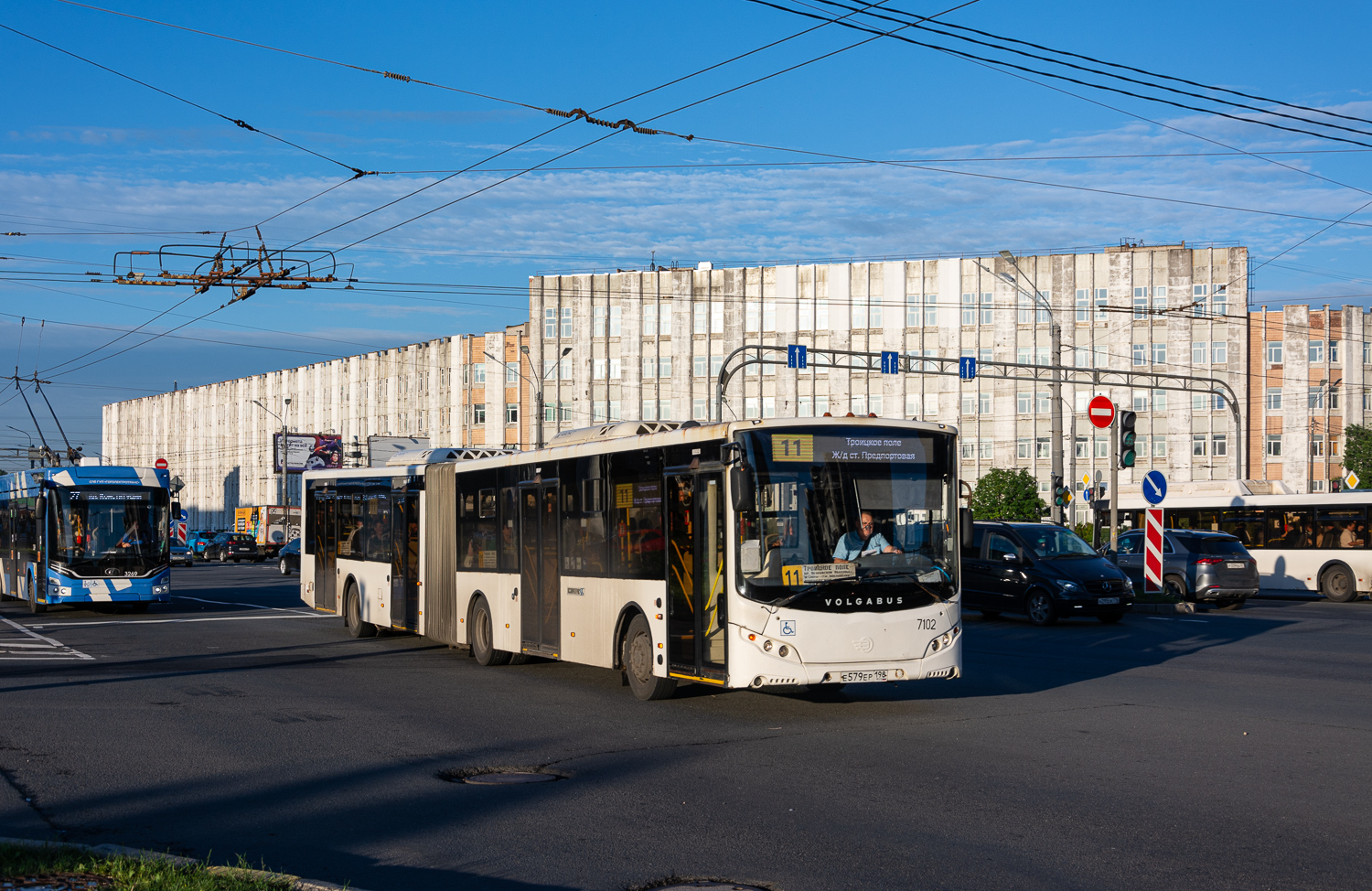 Saint Petersburg, Volgabus-6271.05 # 7102