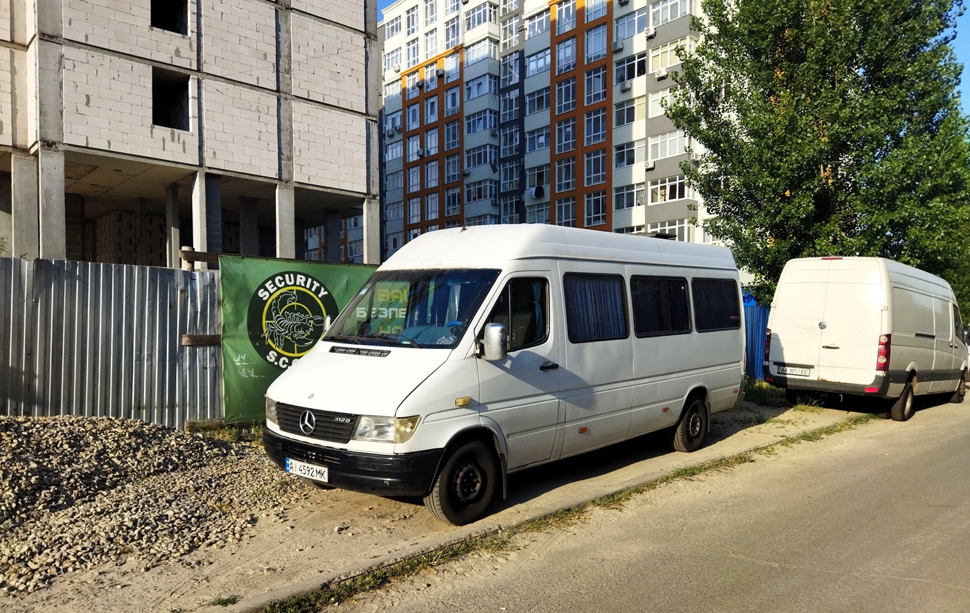 Boyarka, Mercedes-Benz Sprinter 312D # АІ 4592 МК