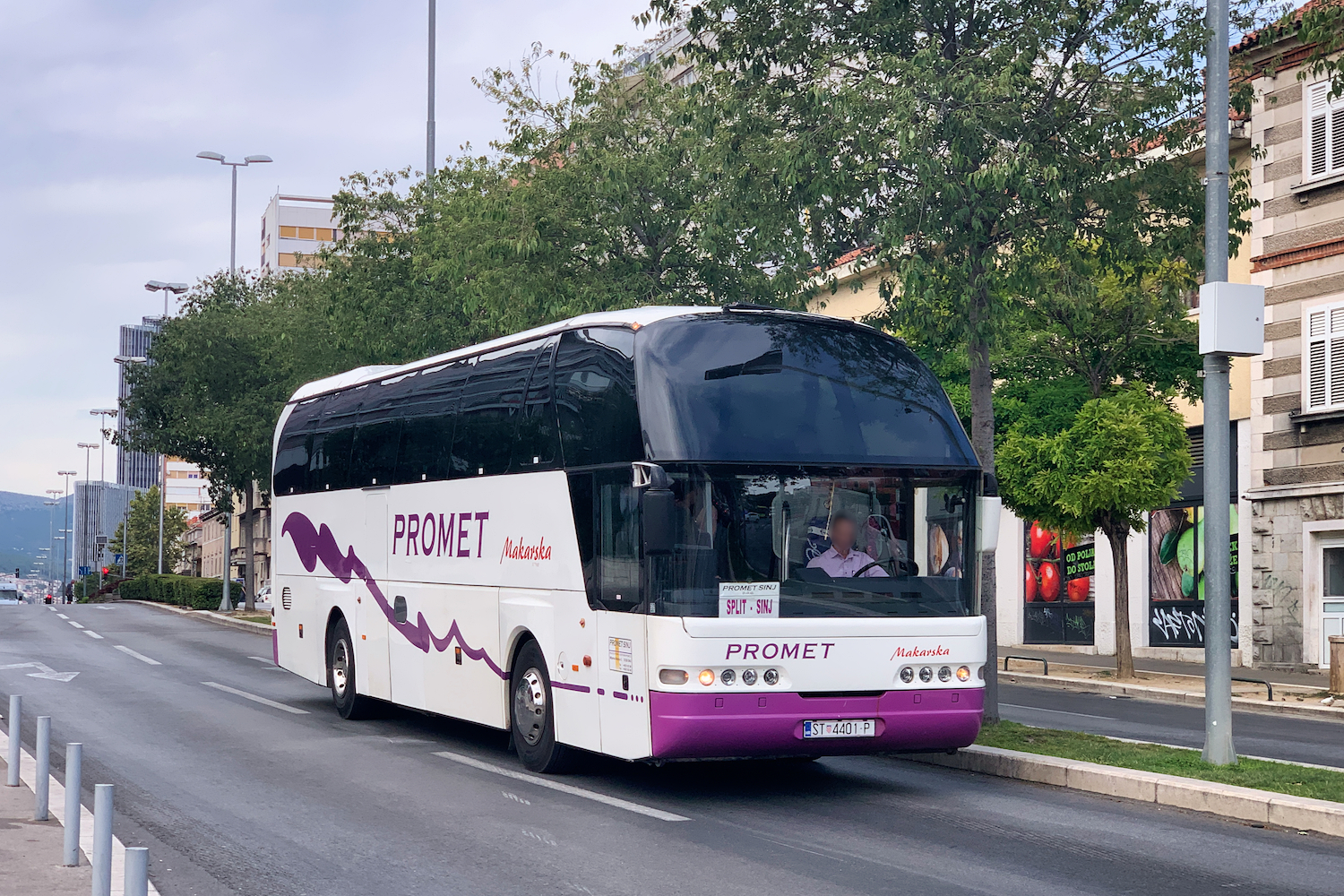 Split, Neoplan N516SHD Starliner # ST 4401-P