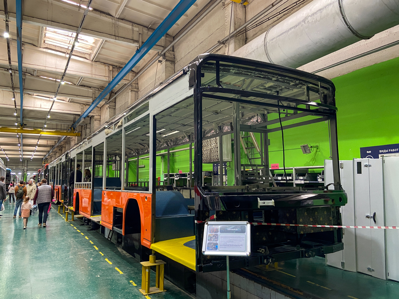 Nizhny Novgorod, Нижэкотранс-6256 «МиНиН» (БКМ Е450) # 1003; Minsk — "Belkommunmash" car plant