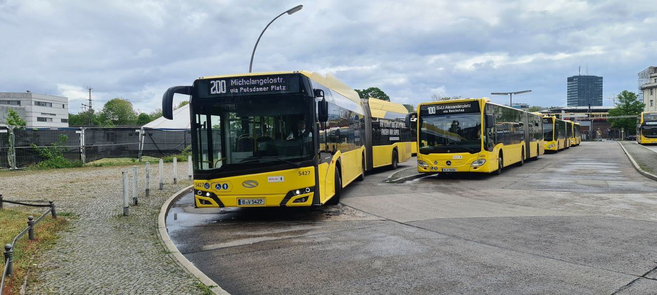 Berlin, Solaris Urbino IV 18 electric # 5427