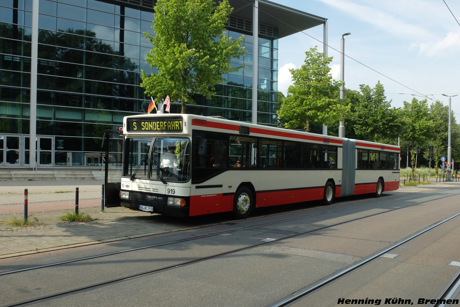 Bremen, Neoplan N4021 # 919