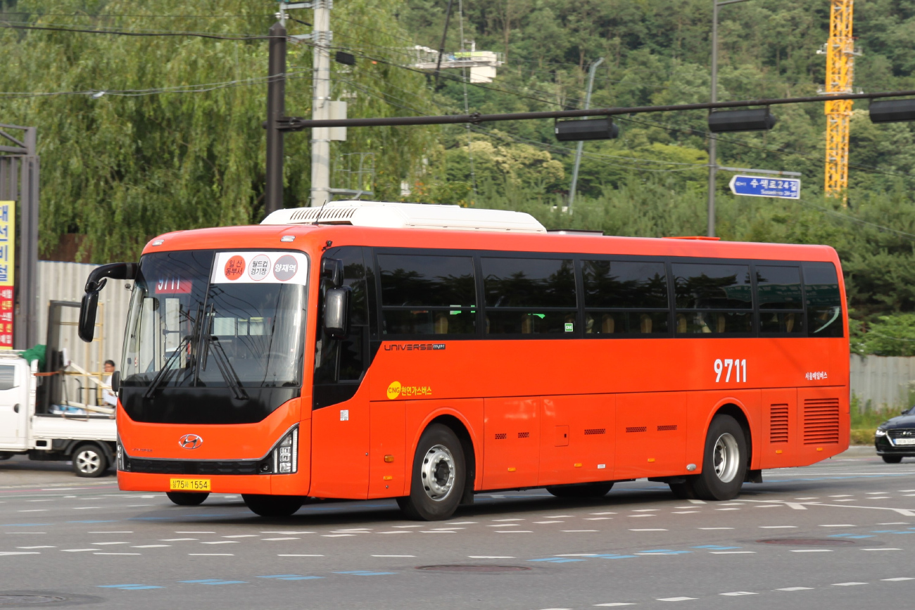 Seoul, Hyundai Universe Elegance # 1554
