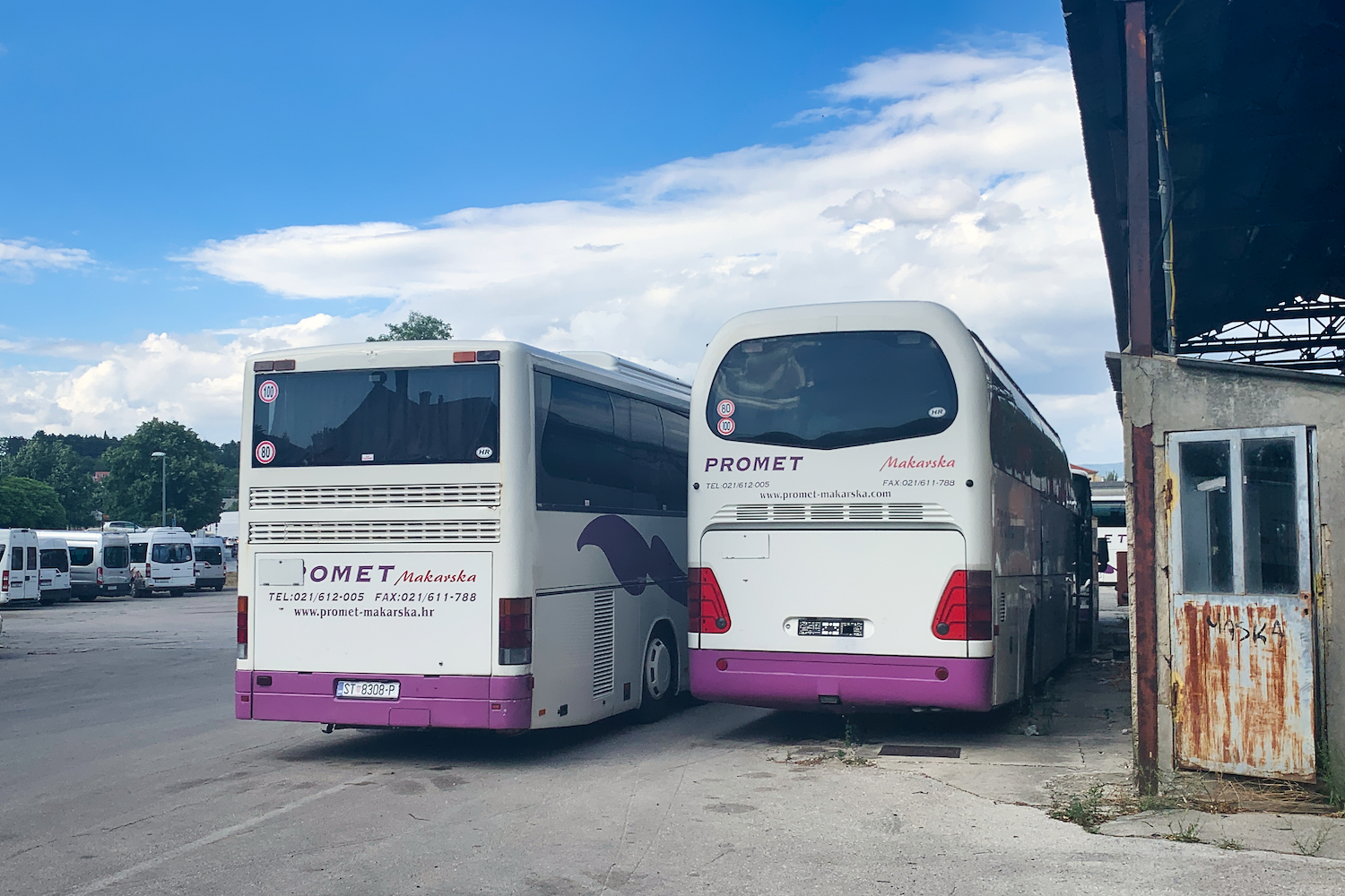Split, Setra S319GT-HD # ST 8308-P; Split, Neoplan N516SHD Starliner # MA 513-AN
