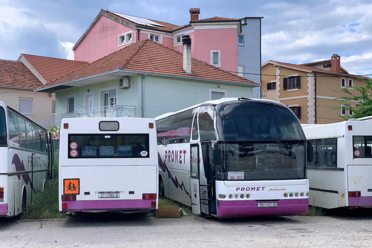 Split, Neoplan N4016NF # ST 7482-B; Split, Neoplan N516SHD Starliner # MA 102-BR