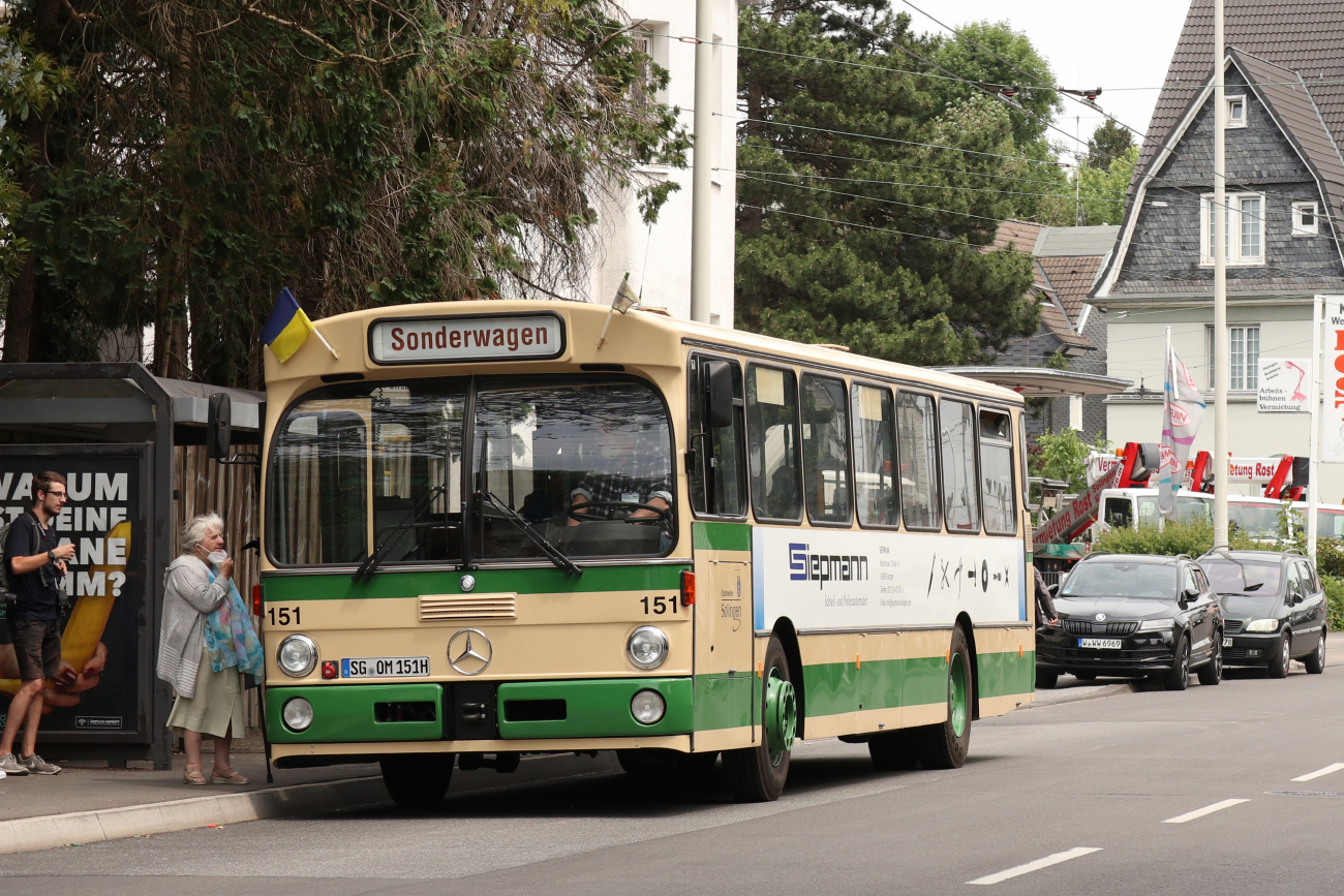 Solingen, Mercedes-Benz O305 # 151