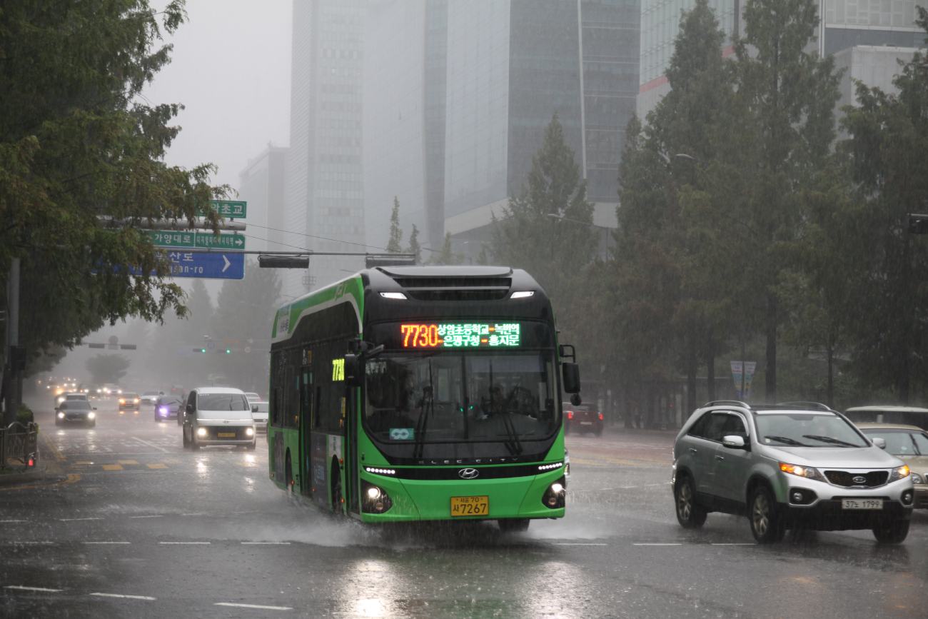 Seoul, Hyundai ELEC CITY EV # 7267