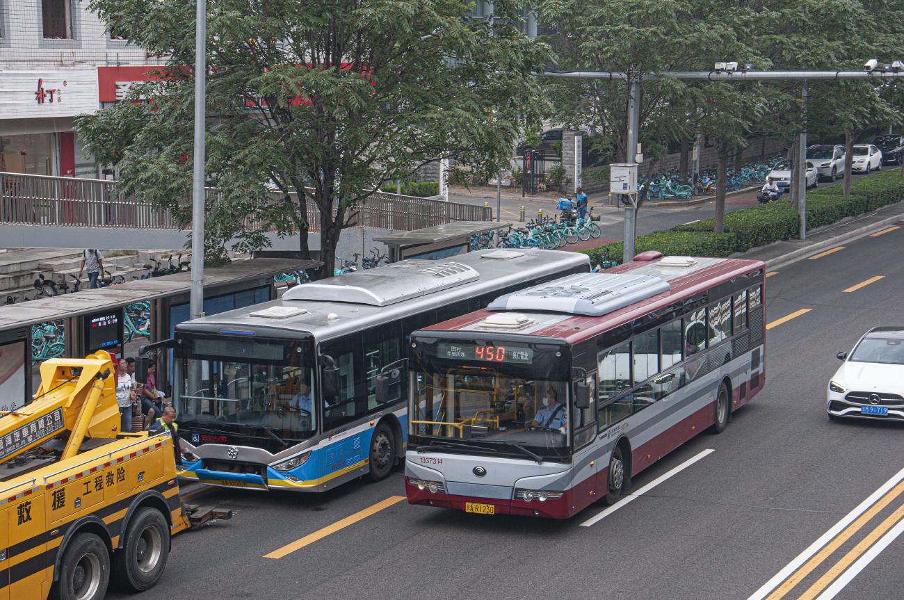 Beijing, Yutong ZK6125HG3 №: 1337314