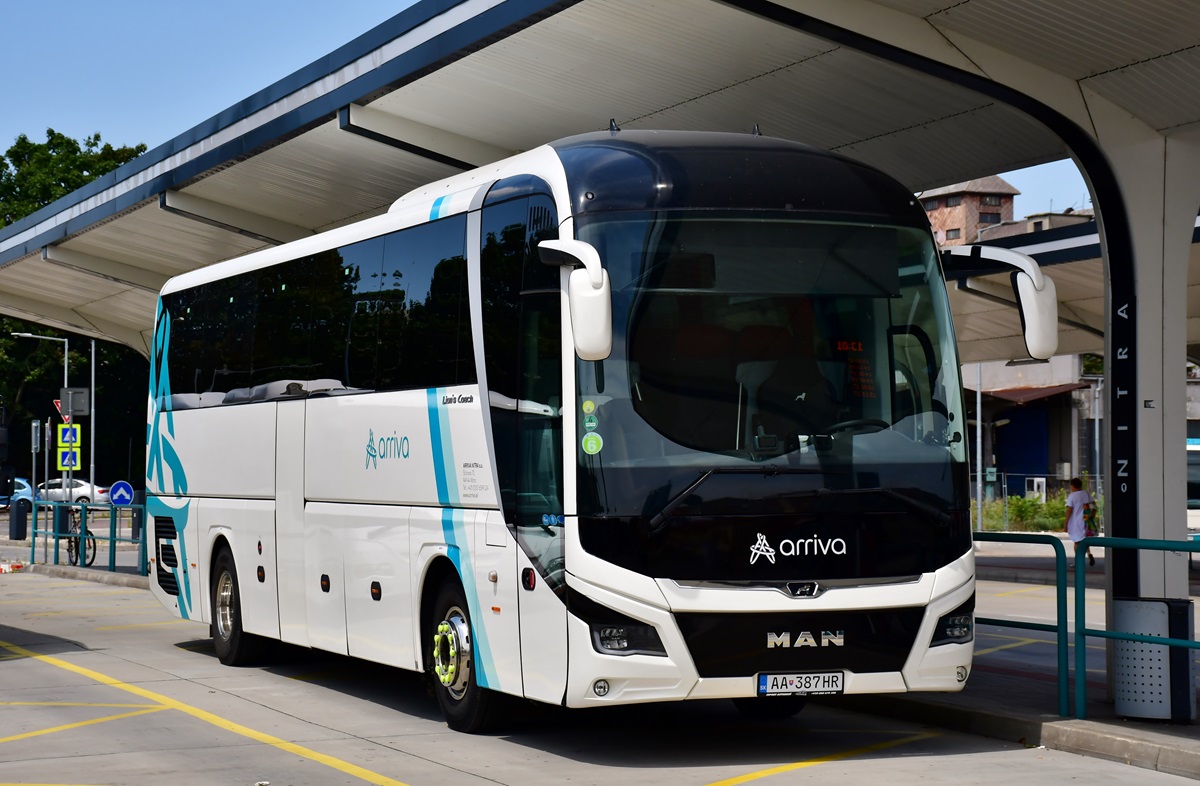 Nitra, MAN R07 Lion's Coach RHC4*4 # AA-387HR