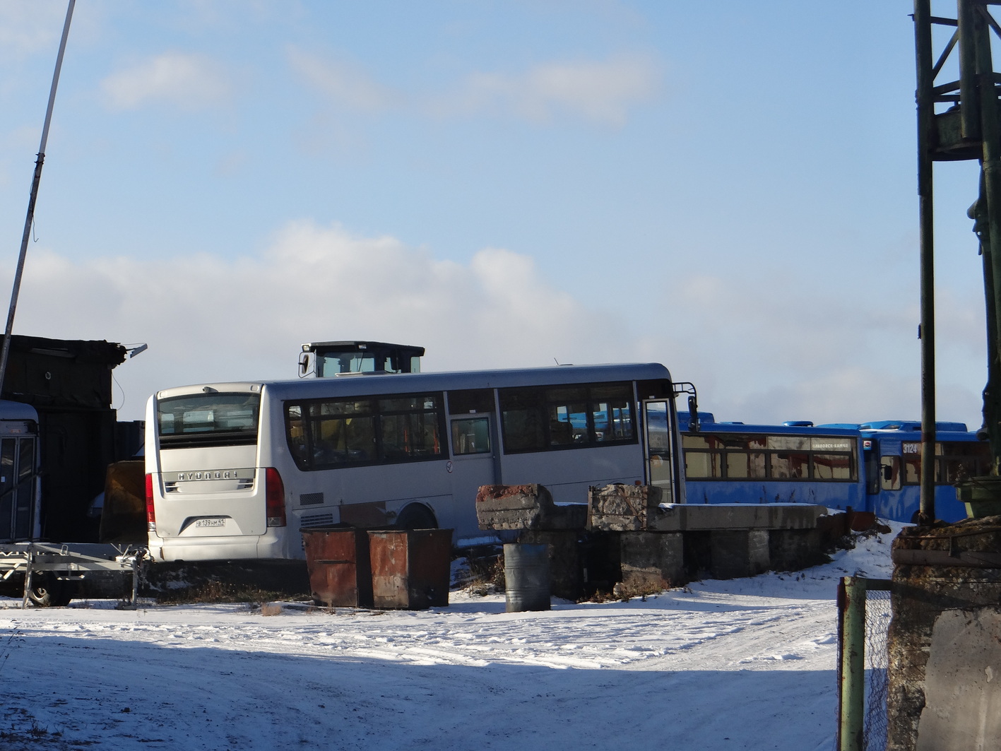 Petropavlovsk-Kamchatskiy, Hyundai Super AeroCity # В 139 НМ 41; Petropavlovsk-Kamchatskiy — Miscellaneous photos