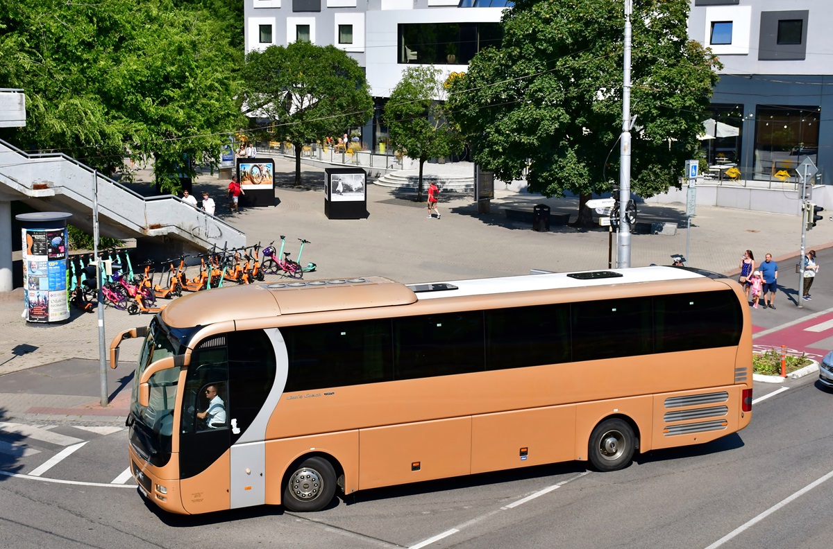 Malacky, MAN R07 Lion's Coach RHC444 # MA-628EA