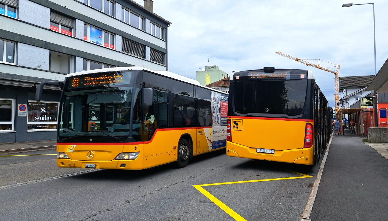 Lucerne, Mercedes-Benz Citaro C2 # 10589; Lucerne, Mercedes-Benz O530 Citaro Facelift Ü # 5553