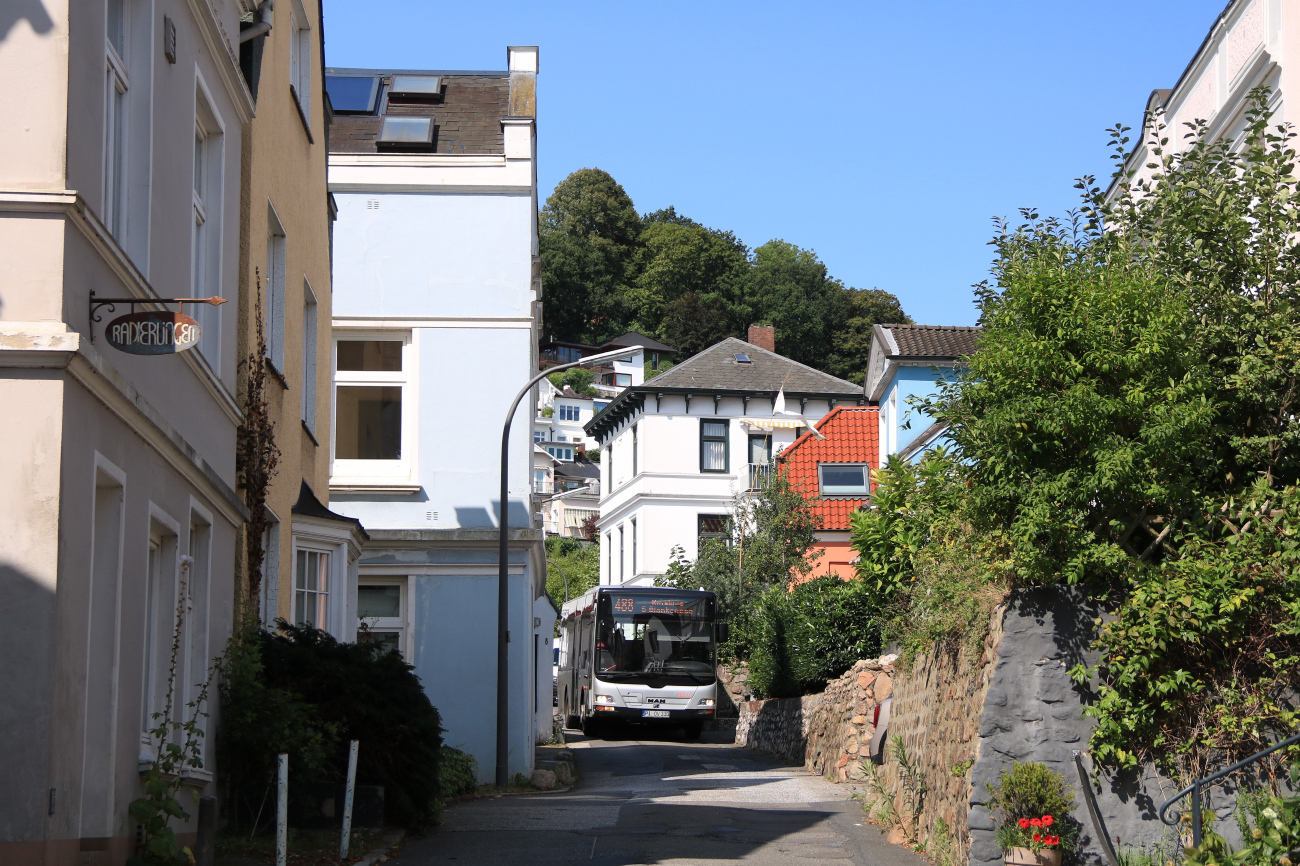 Hamburg, Göppel (MAN A66 Lion's City M NM243) # 1048