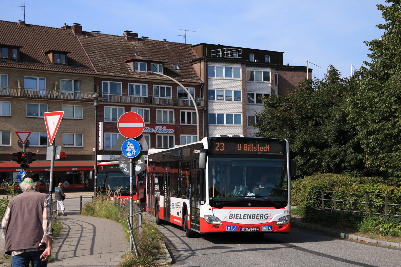 Hamburg, Mercedes-Benz Citaro C2 # 1832