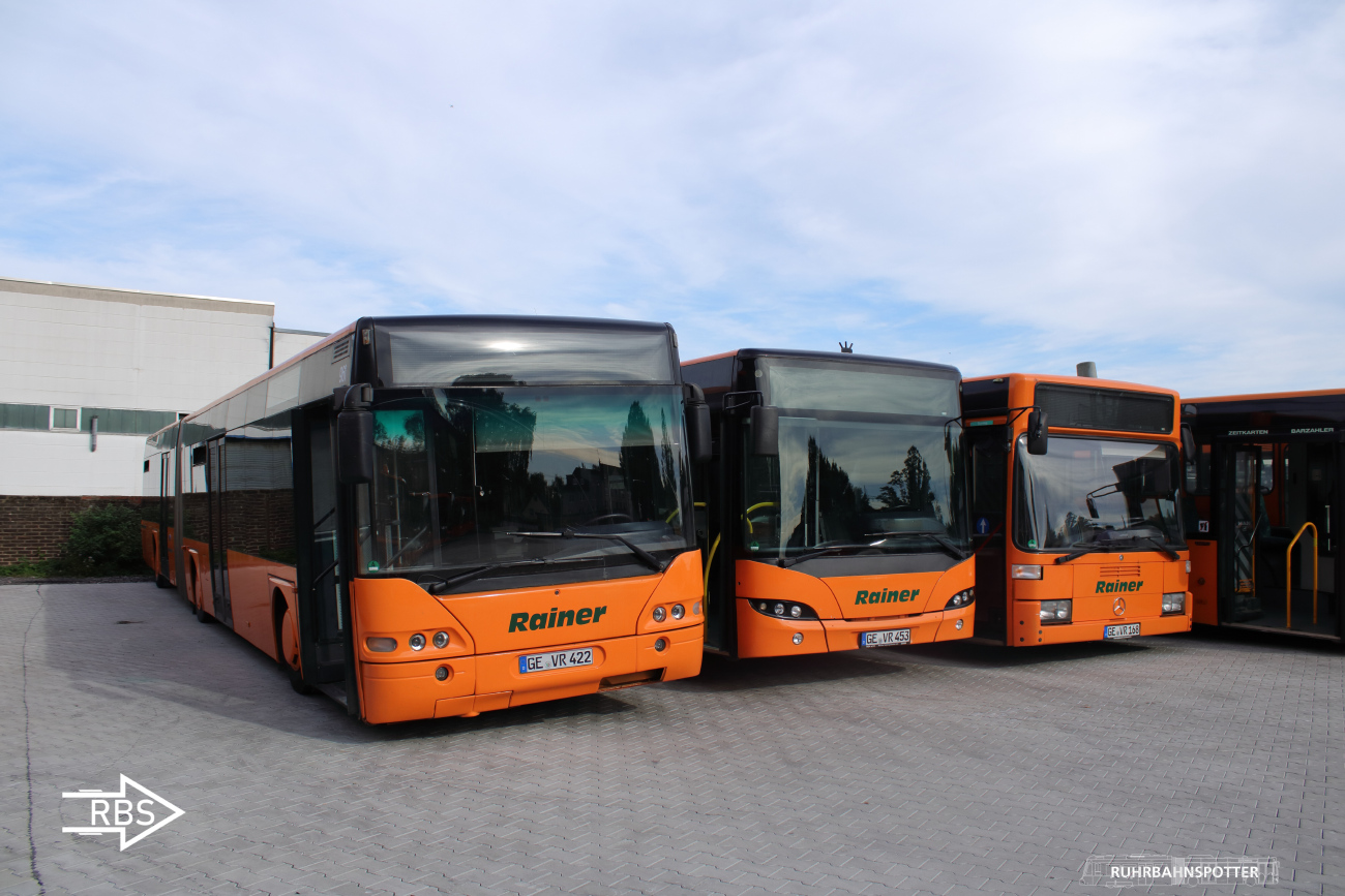 Gelsenkirchen, Neoplan N4421/3 Centroliner # GE-VR 422; Gelsenkirchen, Neoplan N4522 Centroliner Evolution # GE-VR 453; Gelsenkirchen, Mercedes-Benz O405GN2 # GE-VR 168