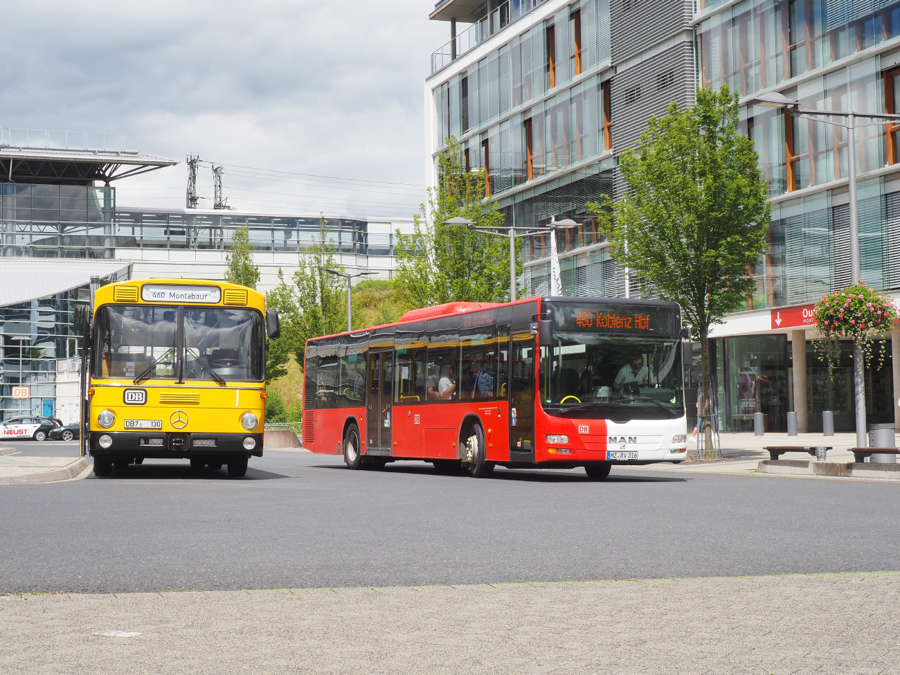 Mainz, Mercedes-Benz O307 # MZ-DB 37H; Montabaur, MAN A20 Lion's City Ü NÜ323 # MZ-RV 316