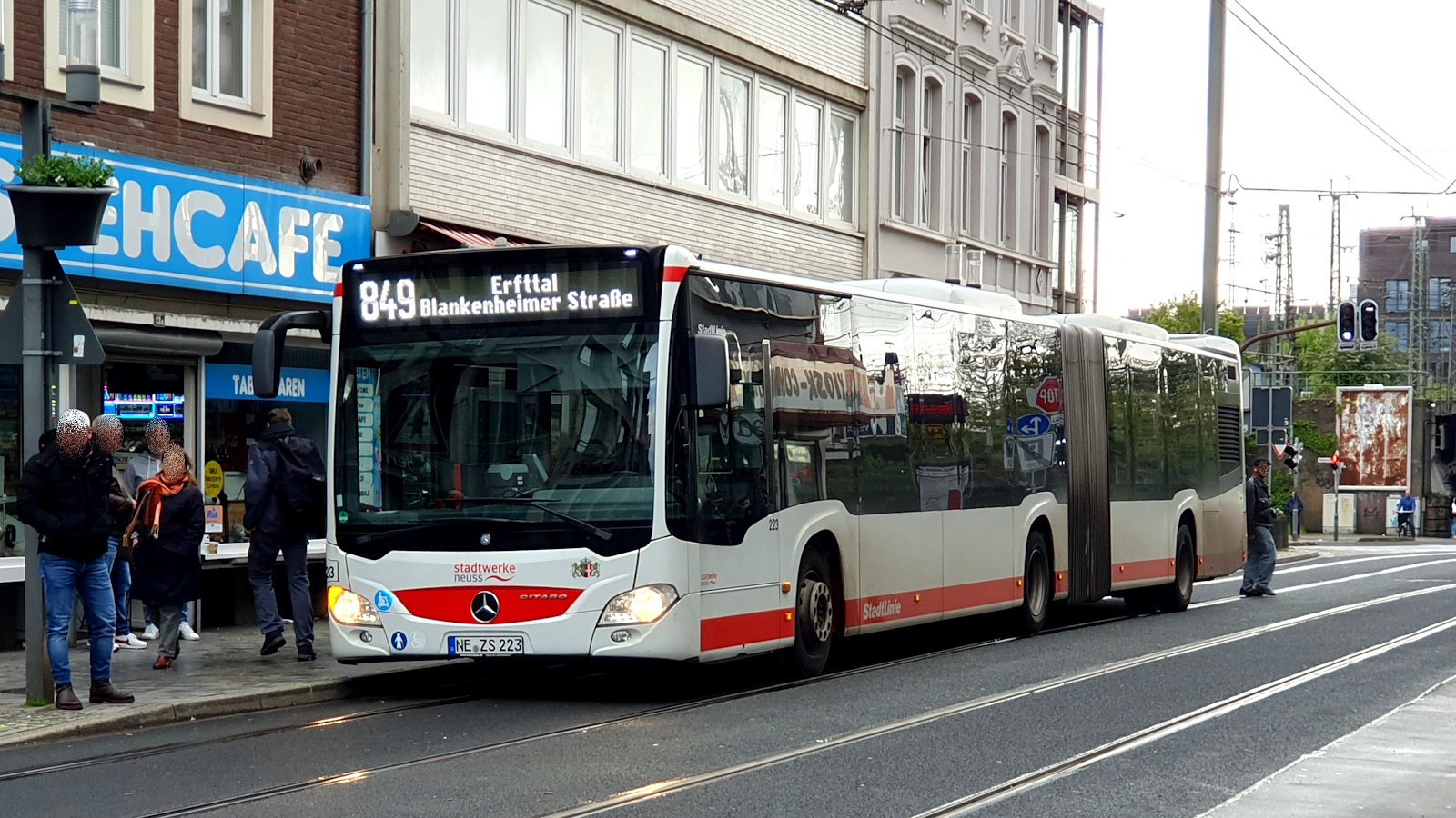 Neuss, Mercedes-Benz Citaro C2 G # 223