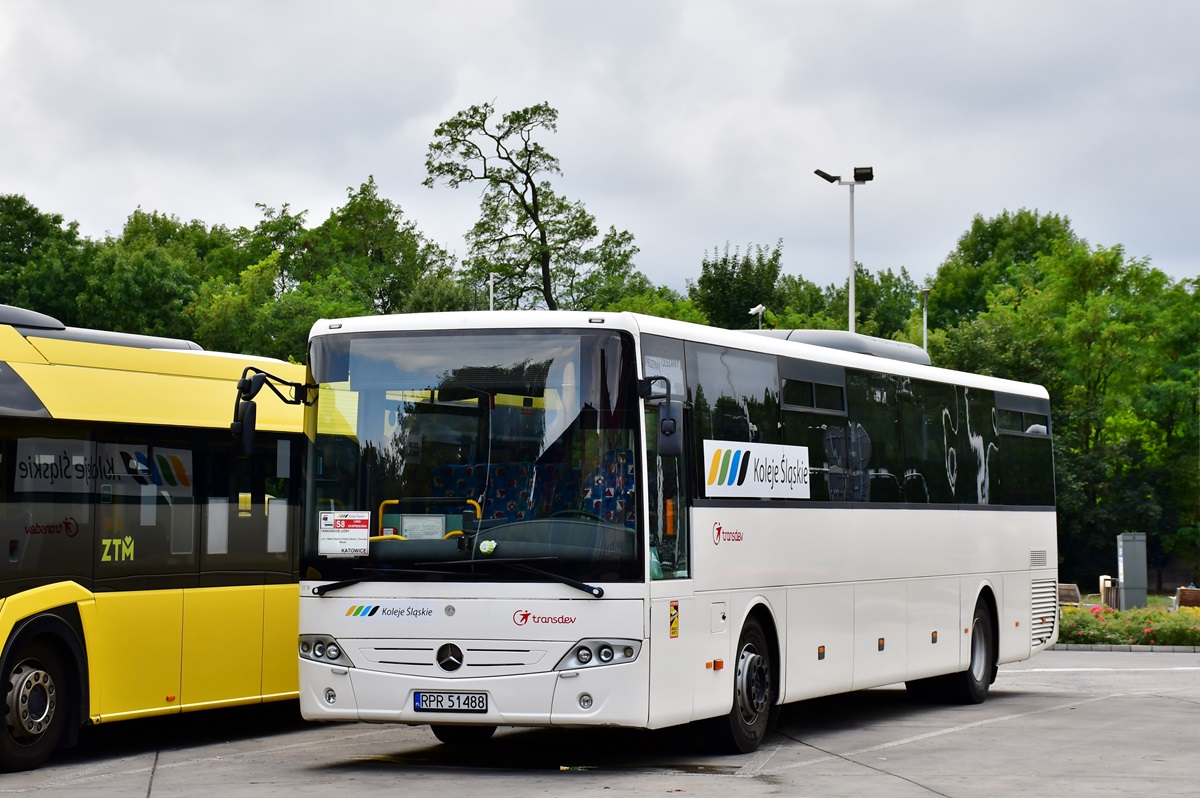 Przemyśl, Mercedes-Benz Intouro II E # RPR 51488