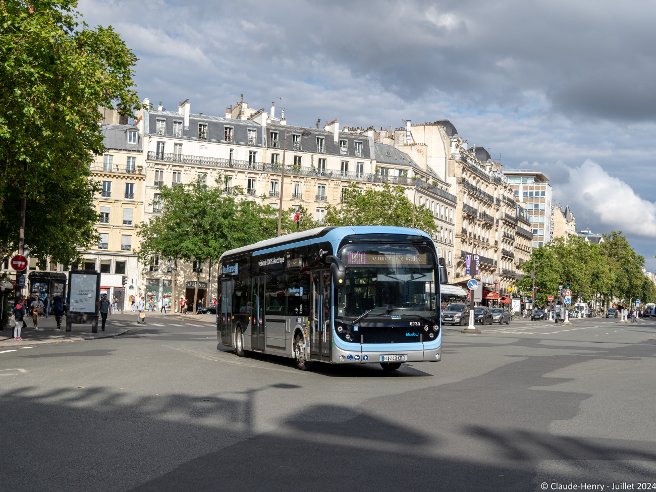 Paris, Bolloré Bluebus 12 II # 0733