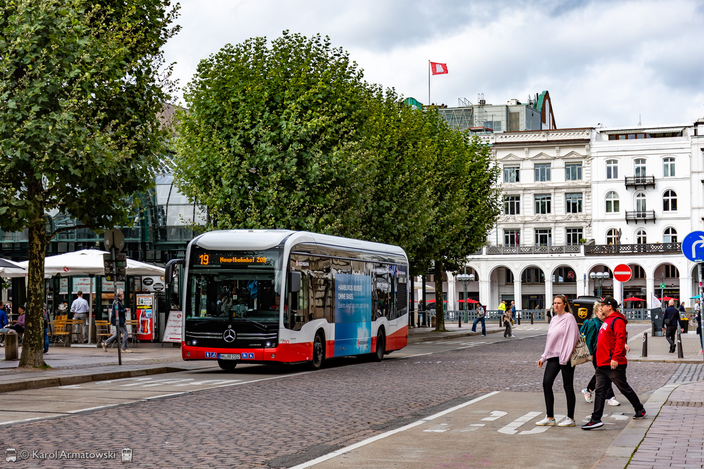 Hamburg, Mercedes-Benz eCitaro # 2102