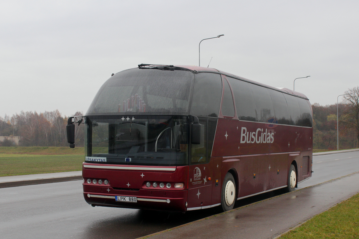 Naujoji Akmenė, Neoplan N516SHD Starliner # LPK 880